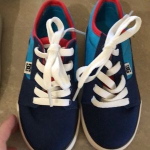 DC sneakers - NWT